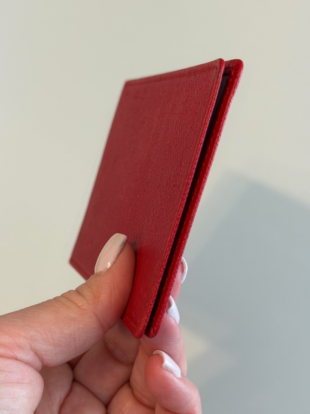 Authentic Louis Vuitton red card holder - Picture 4 of 16